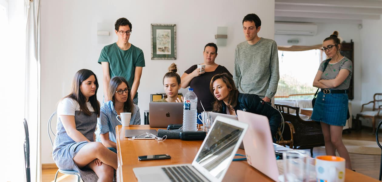 12 Small Business Advertising Ideas That Actually Work